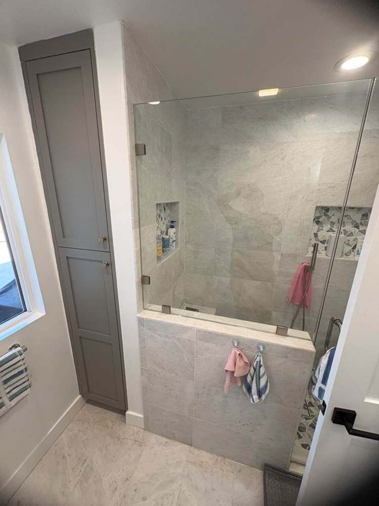 Photo 14 · Existing bathroom and fixture references