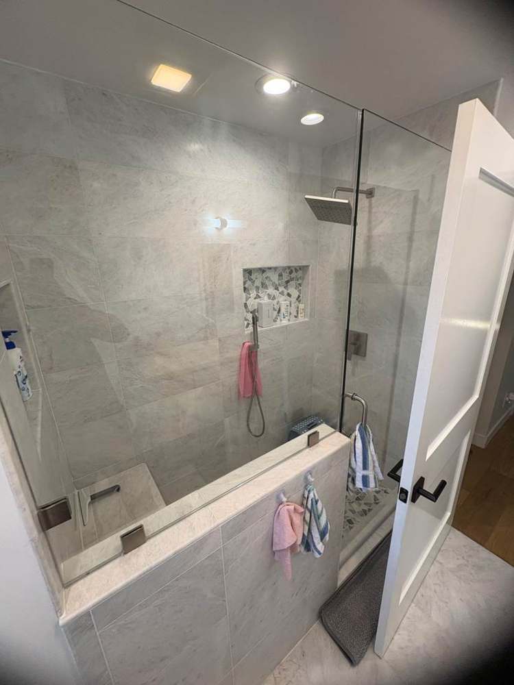 Photo 15 · Existing bathroom and fixture references